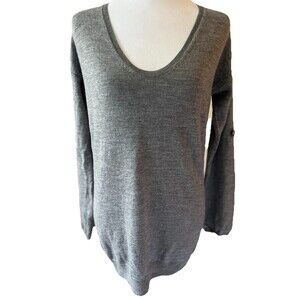 Ann Taylor 100% Extra Fine Merino Wool Gray Sweater V-neck Long Sleeve Small